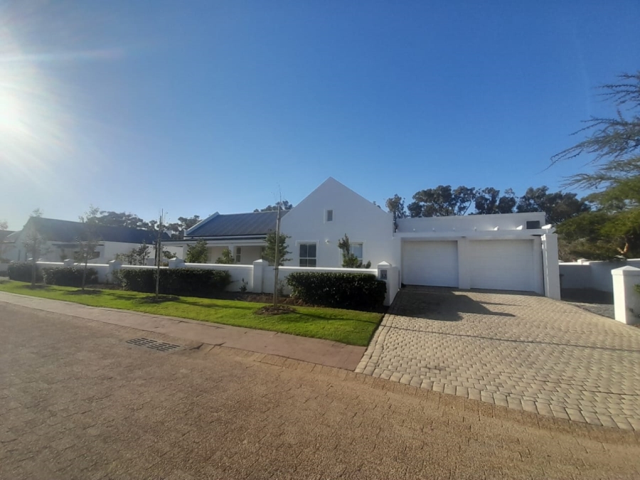 To Let 4 Bedroom Property for Rent in Croydon Vineyard Estate Western Cape